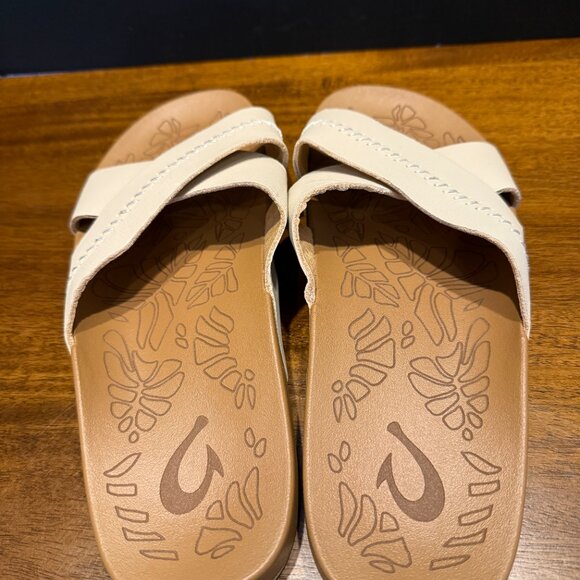 OluKai Kipe'a 'Olu Leather Slide Sandals Women's Neutral Quiet Luxury Sandal sz8 - Picture 3 of 7